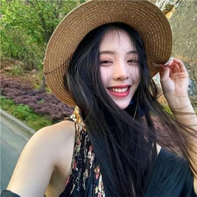 月亮中的亚马逊女人